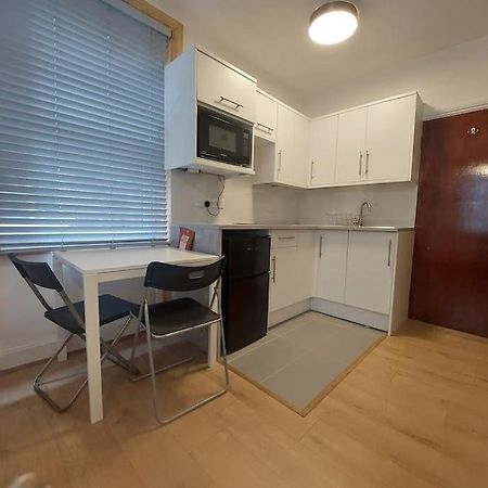Newly Refurbished Studio London Bagian luar foto